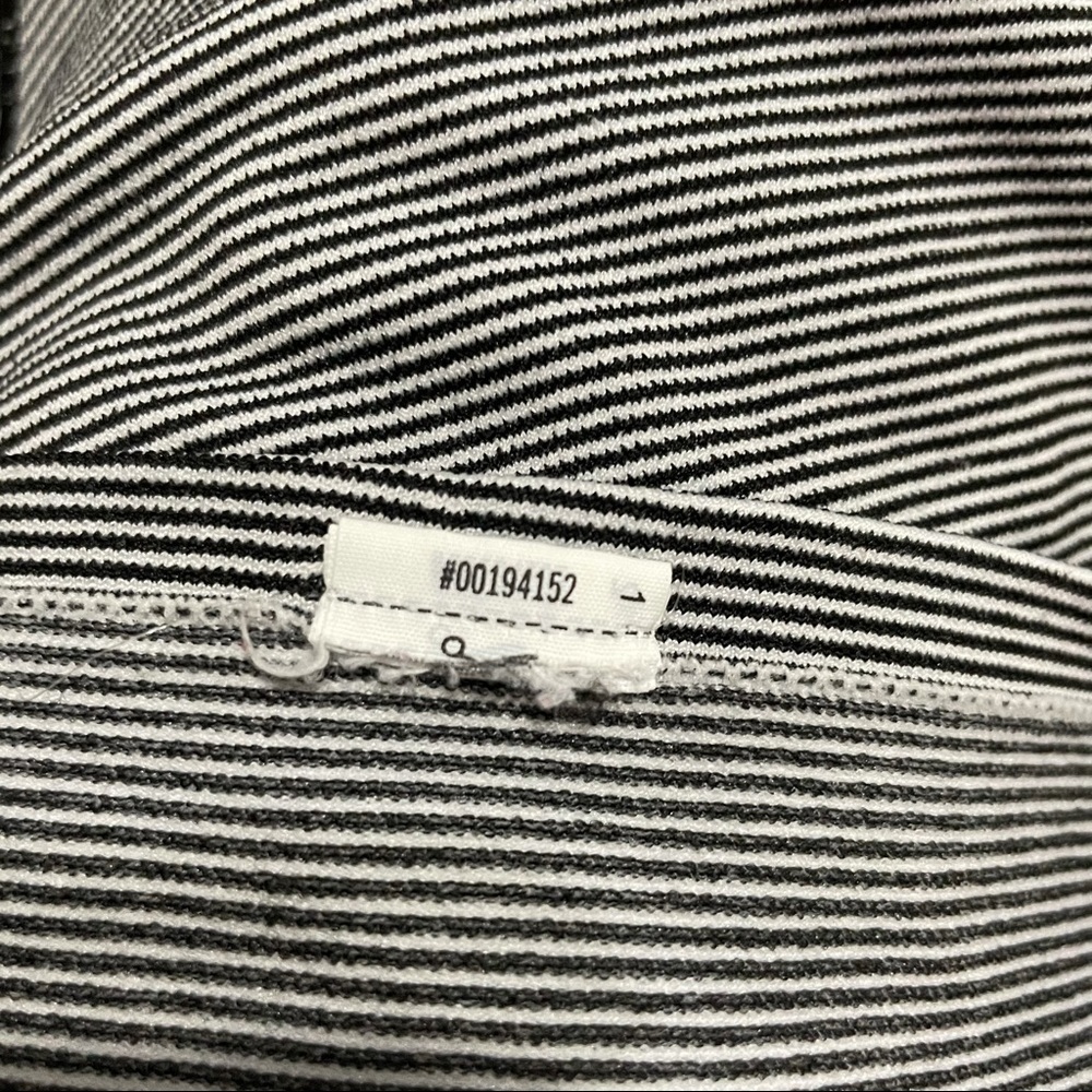 Forever 21 Forever 21 Black & White Body Suit - Picture 11 of 14
